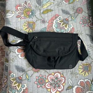 Lululemon Cross body bag